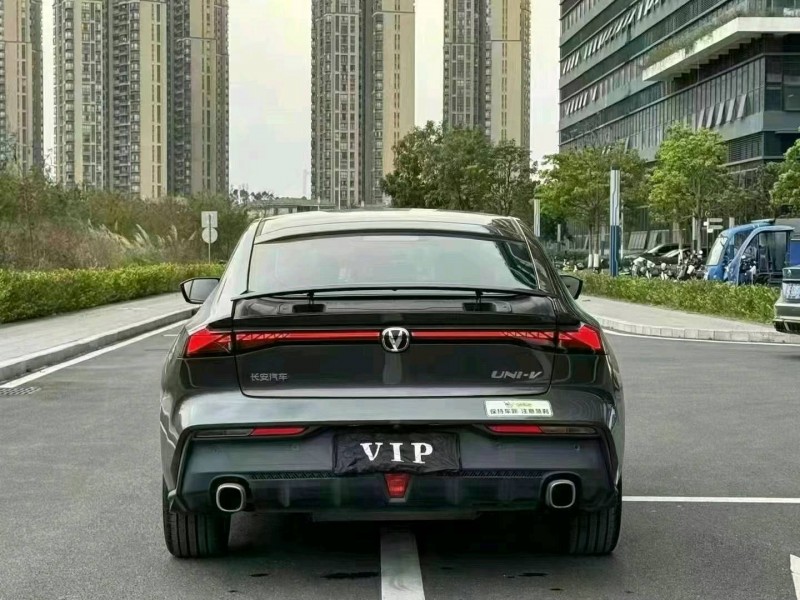 东莞22年长安汽车UNI-V9