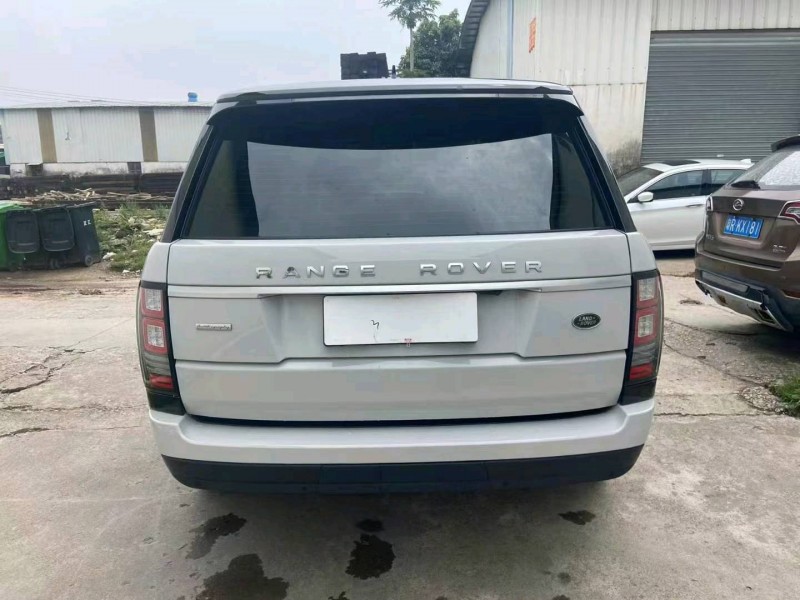 广州17年路虎揽胜行政8