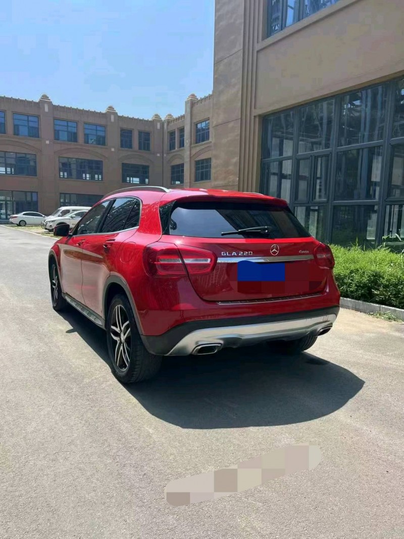 保定16年奔驰GLA3