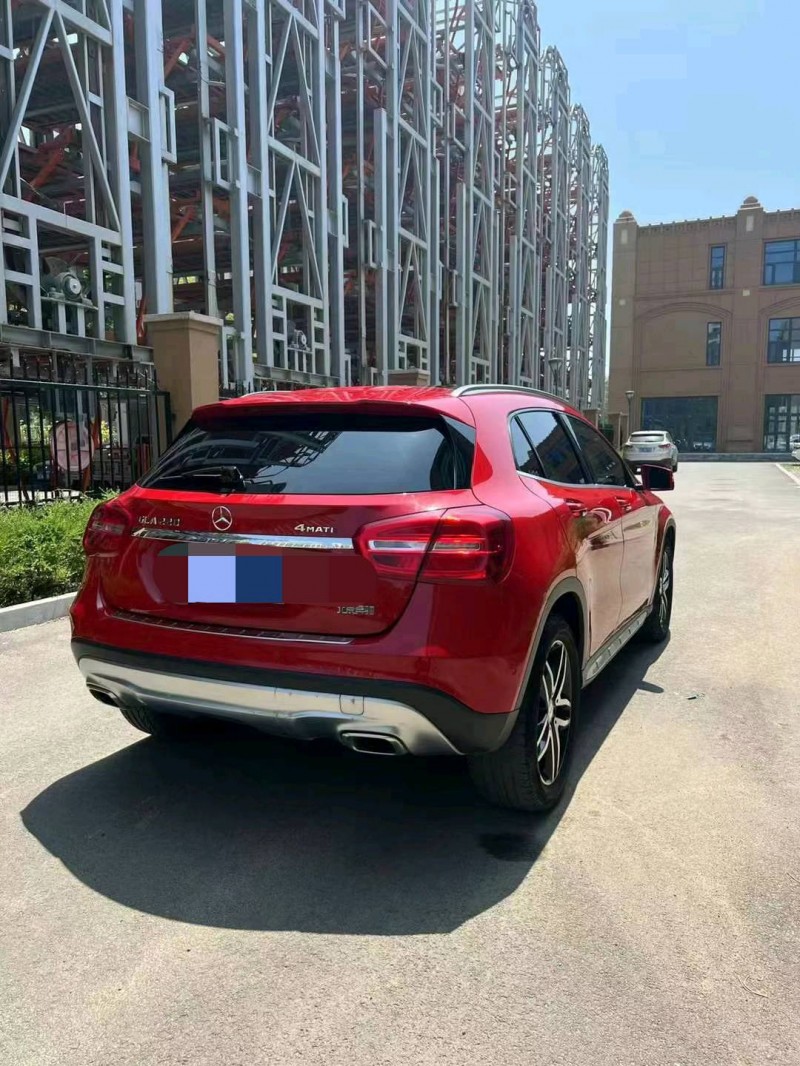 保定16年奔驰GLA4