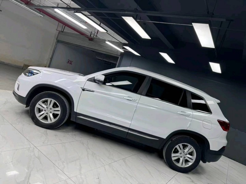 成都19年长安汽车CS753