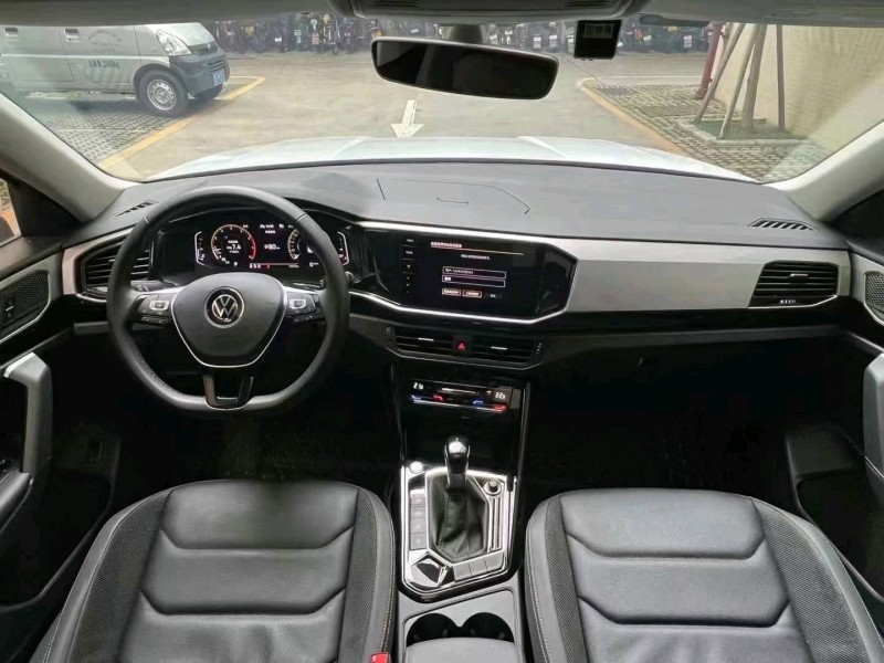 佛山22年大众探岳8