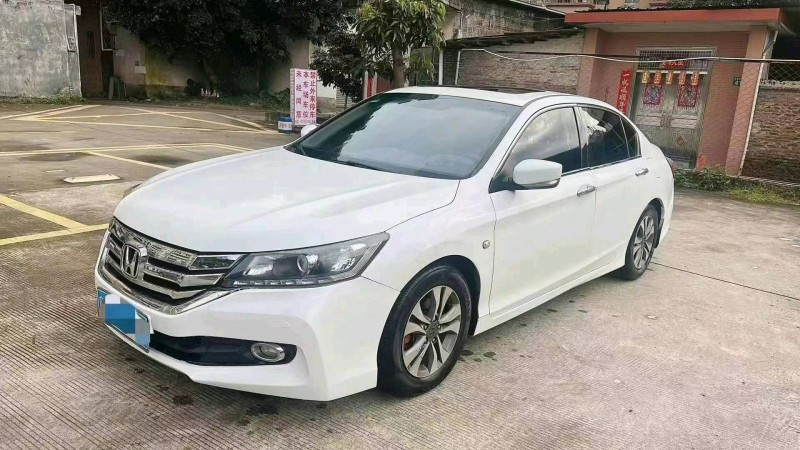 汕头15年本田雅阁2