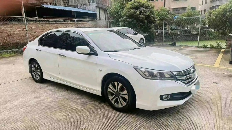 汕头15年本田雅阁3