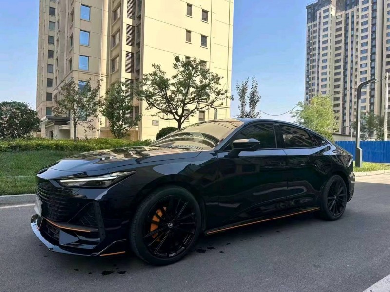 东营23年长安汽车UNI-V2