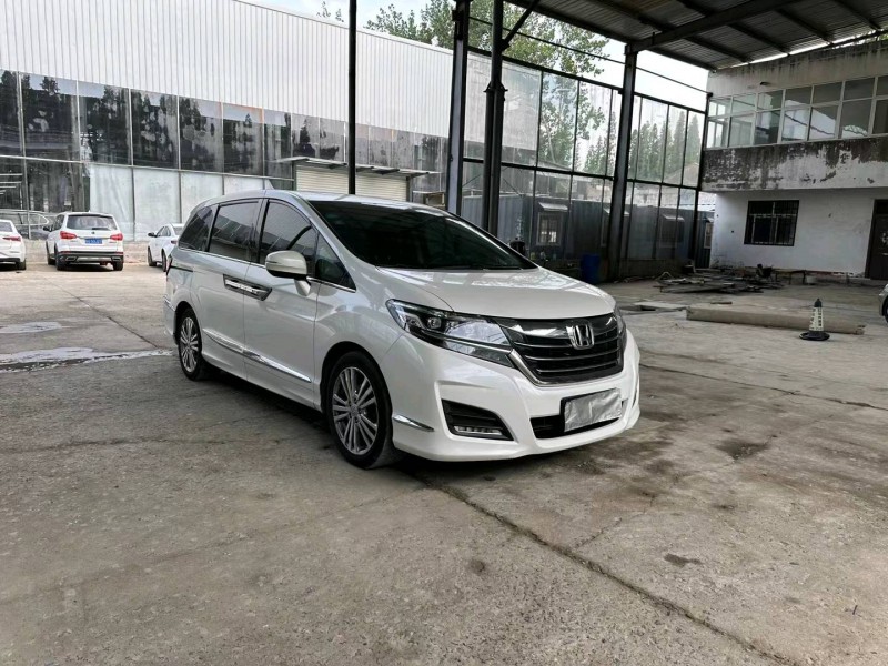 徐州17年本田艾力绅3