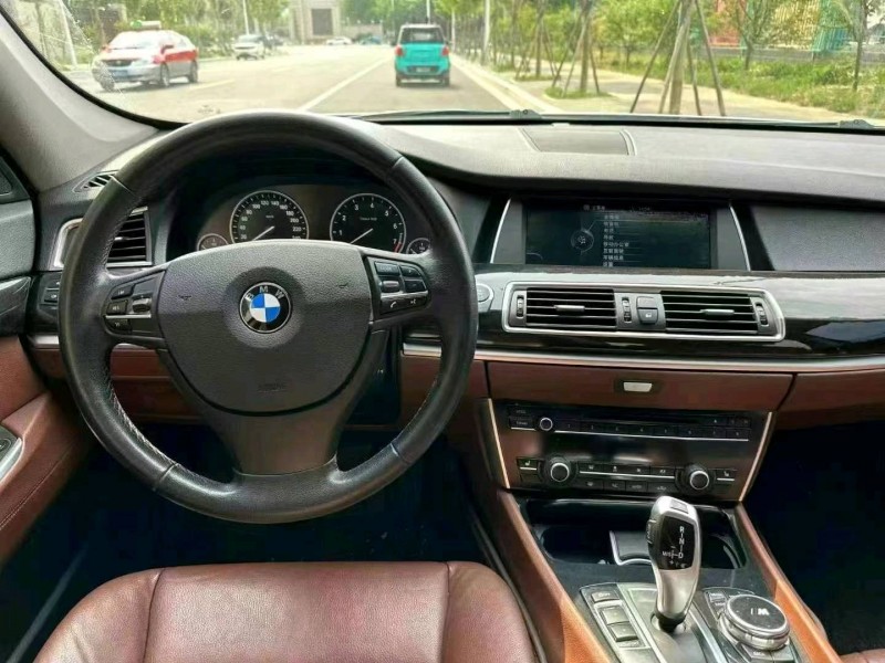 保定13年宝马5系GT5