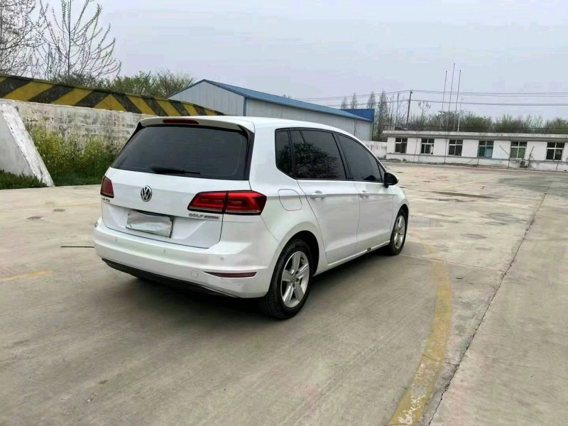 徐州18年大众高尔夫·嘉旅8