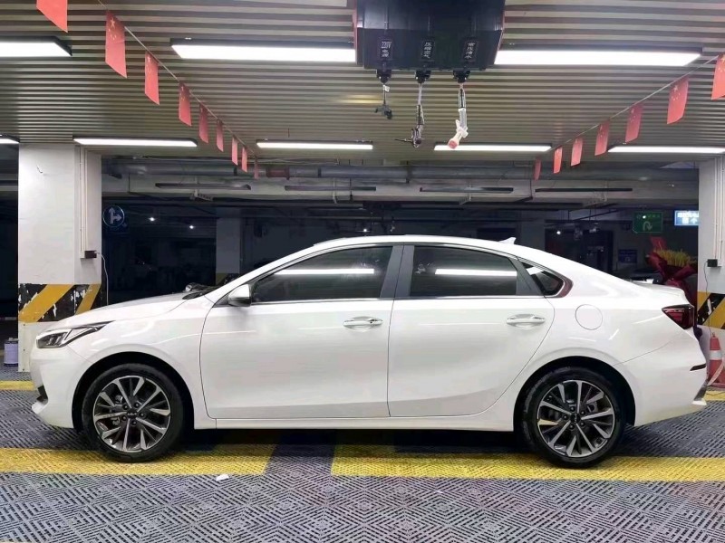 成都23年起亚K33