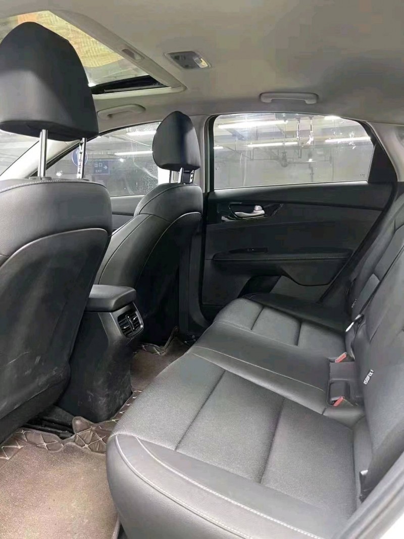 成都23年起亚K37