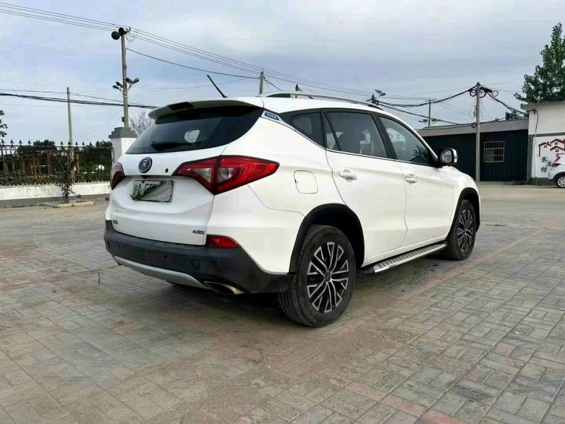 徐州17年比亚迪宋4