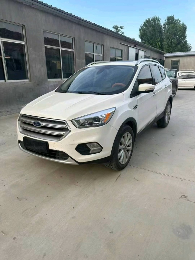 济南18年福特翼虎5