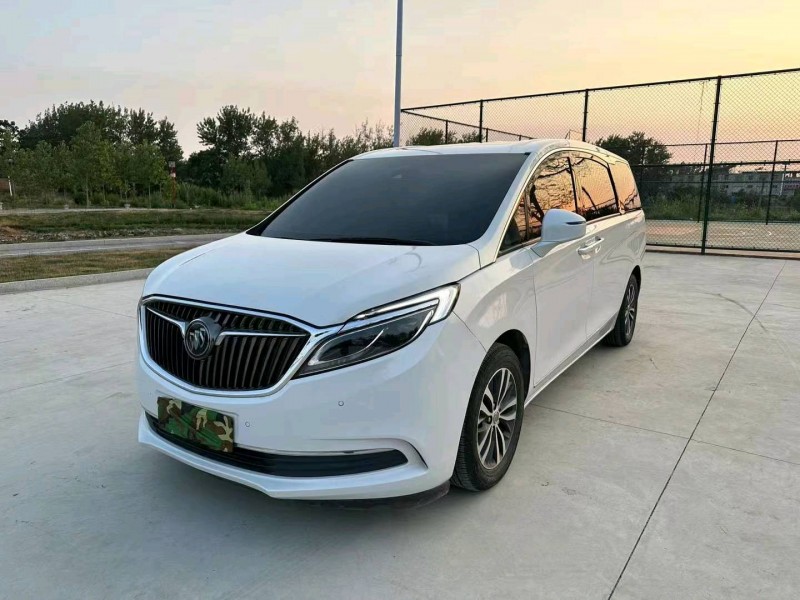 徐州17年别克GL82