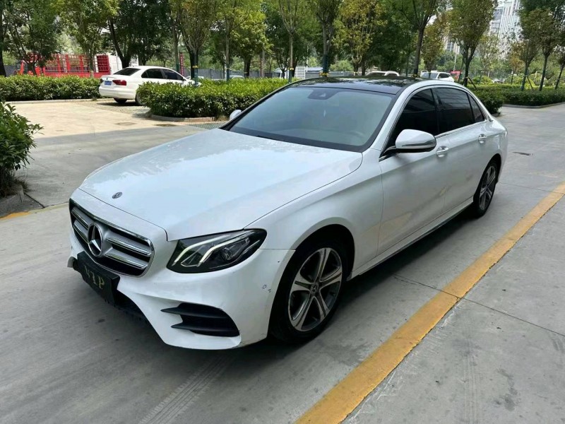 东营17年奔驰E6