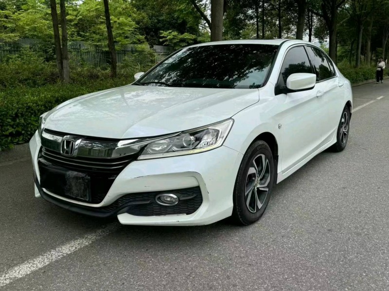 邵阳17年本田雅阁2