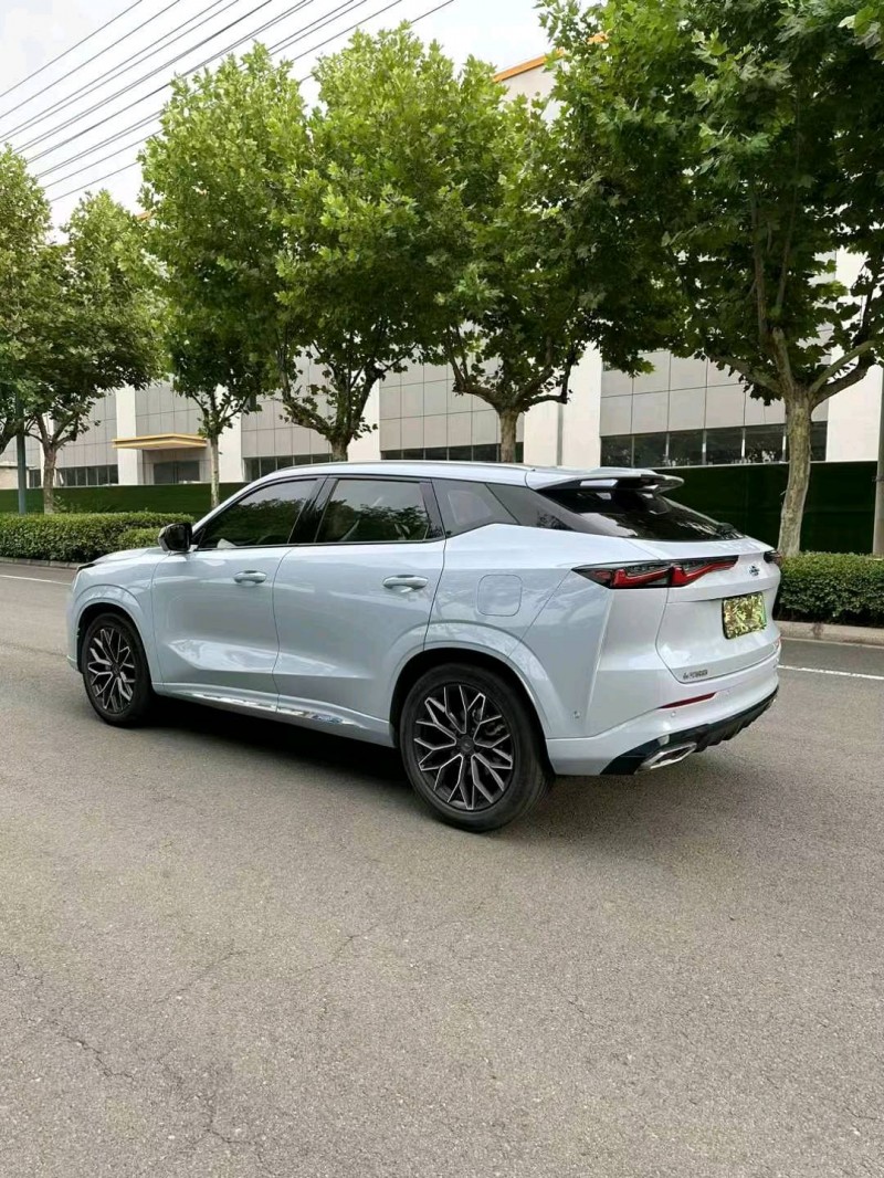 常州22年長安汽車歐尚7