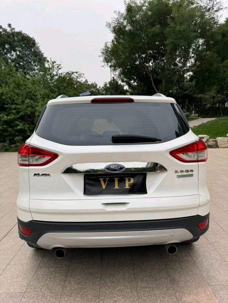 邢台16年福特翼虎9