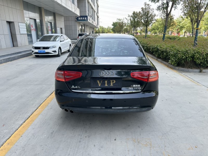 济宁14年奥迪A4L9