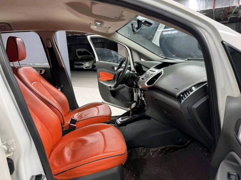 成都16年福特翼搏9