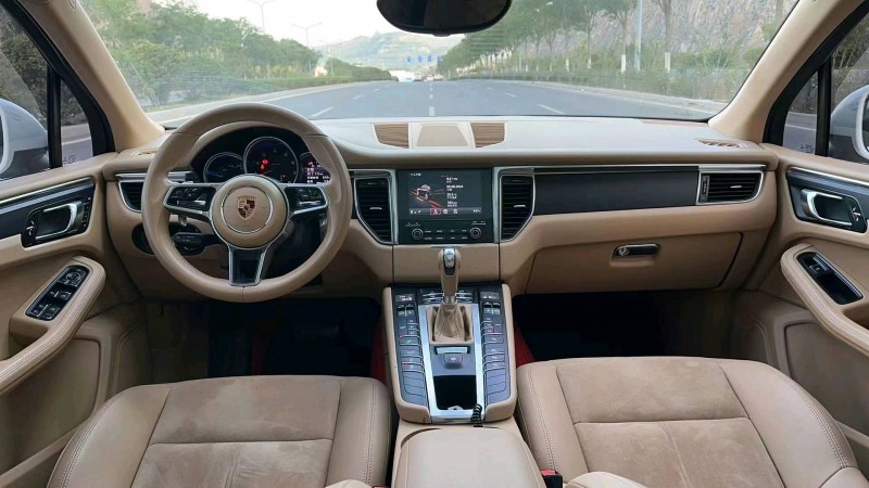 烟台16年保时捷Macan8