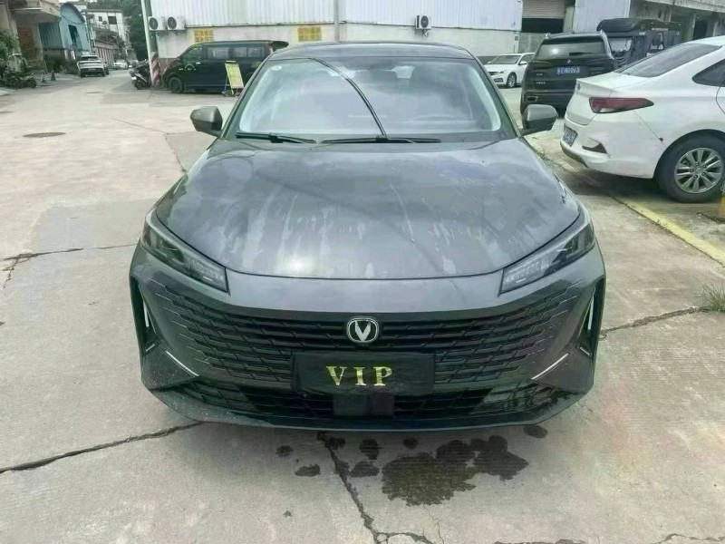 保定24年长安汽车逸达1