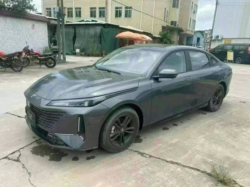 保定24年长安汽车逸达2