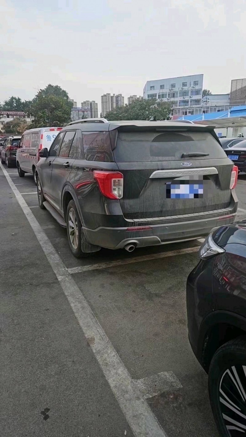 烟台20年福特探险者3