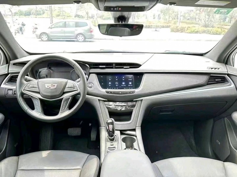 佛山19年凯迪拉克XT54