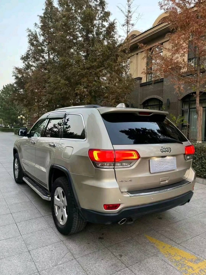 烟台14年Jeep大切诺基5