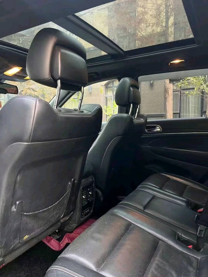 烟台14年Jeep大切诺基7