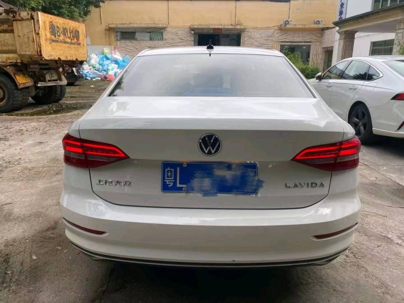 广州20年大众朗逸9
