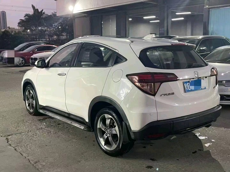 广州15年本田缤智8