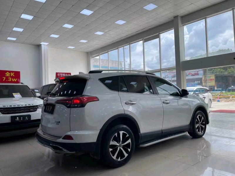 广州16年丰田RAV4荣放4