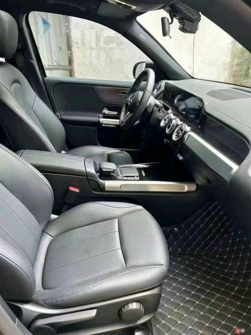 佛山22年奔驰GLB5