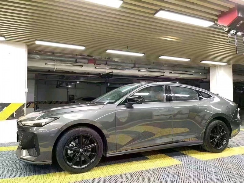 成都23年长安汽车UNI-V3