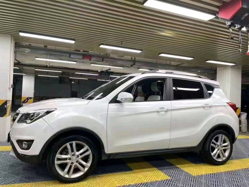 成都18年长安汽车CS353