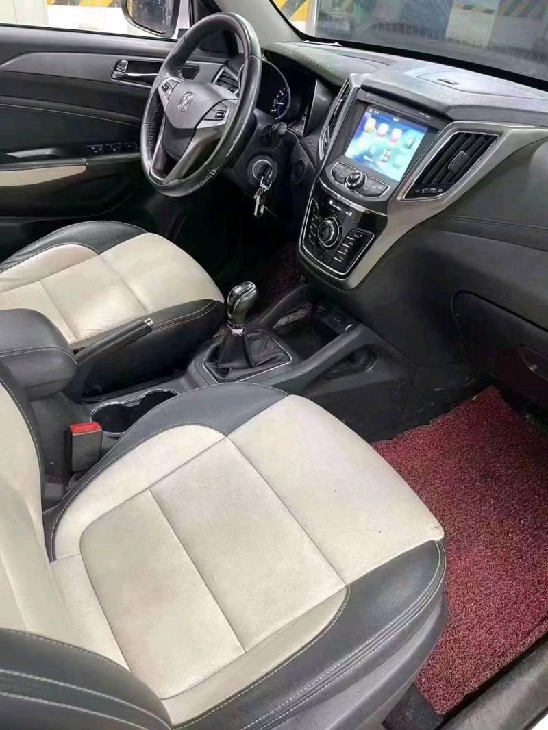 成都18年长安汽车CS358