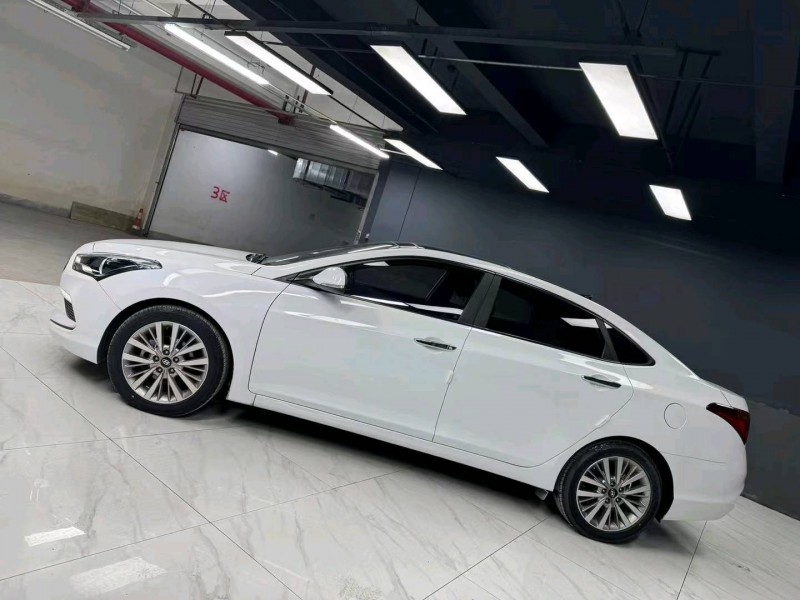 成都18年现代名图6