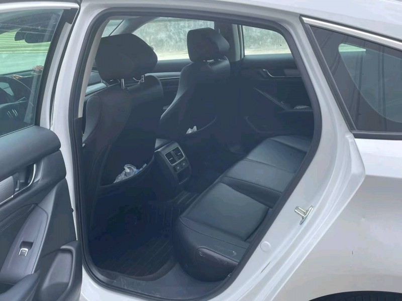 广州22年本田雅阁4