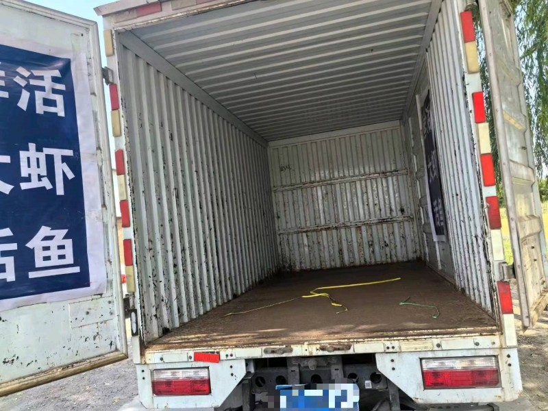 保定21年东风多利卡4