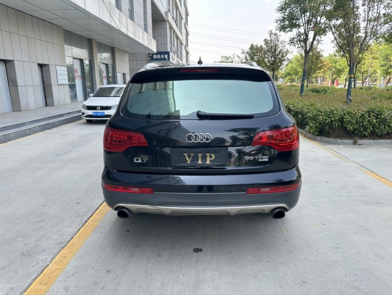 济宁14年奥迪Q79