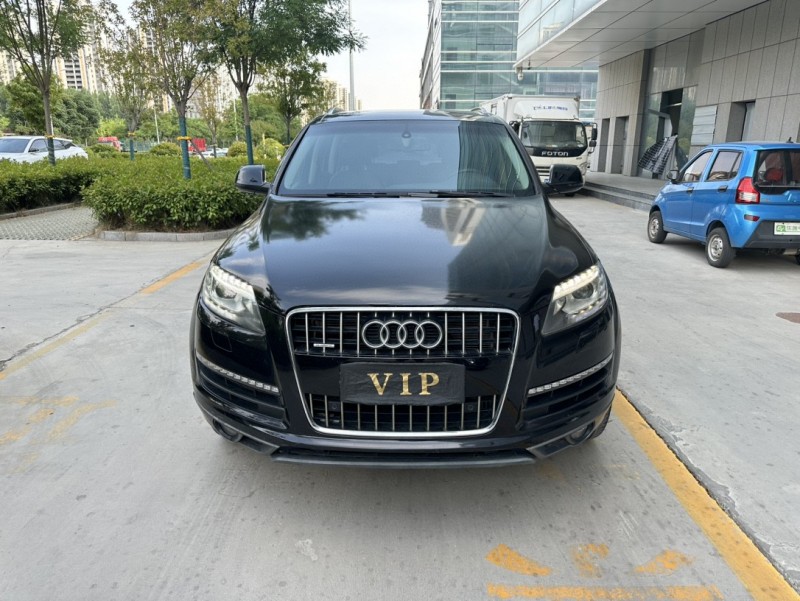 济宁11年奥迪Q71