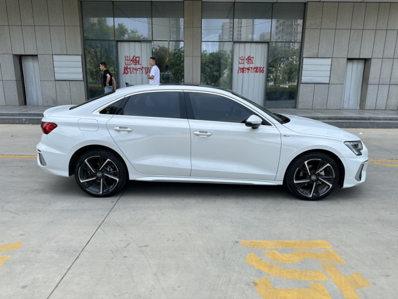 济宁22年奥迪A34