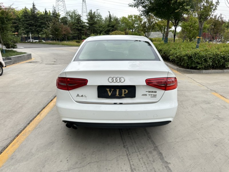 济宁15年奥迪A4L9