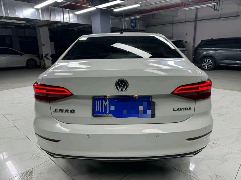 成都21年大众朗逸9