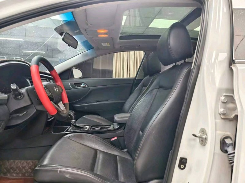 成都17年现代名图5