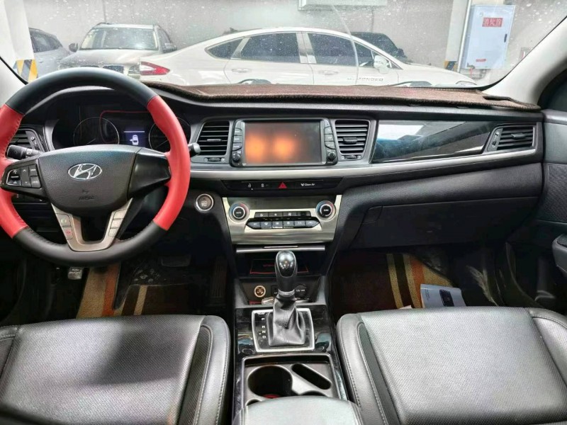 成都17年现代名图6