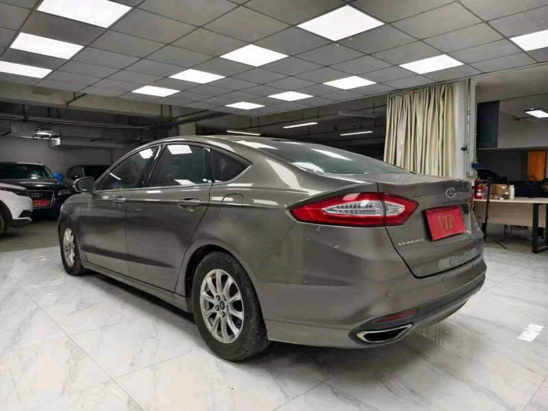 成都13年福特蒙迪欧8