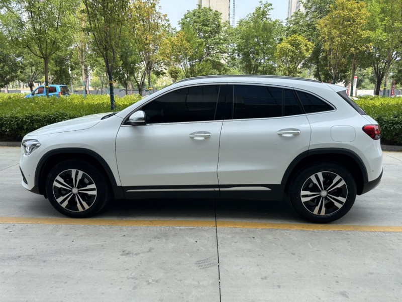 济宁21年奔驰GLA5