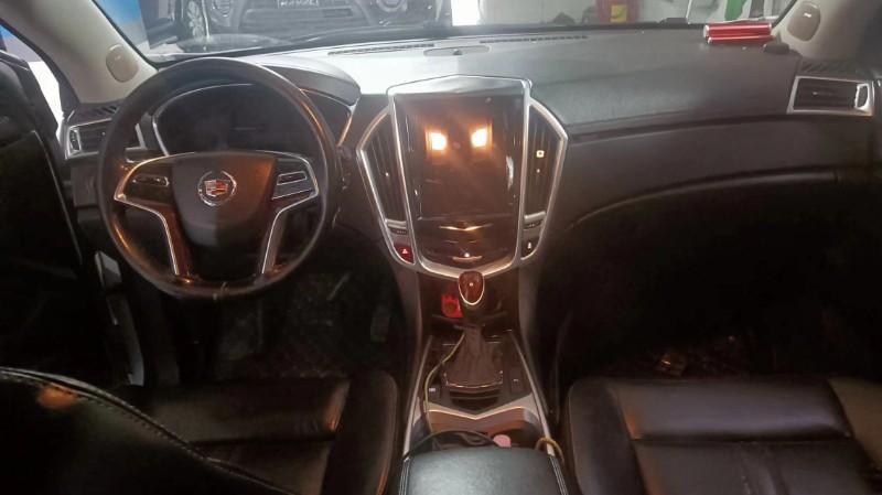 成都13年凯迪拉克SRX5